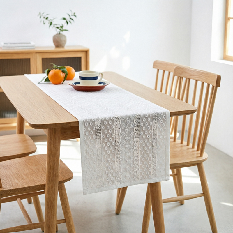 Home Office News - Caminho de Mesa Branco Elegante Vintage